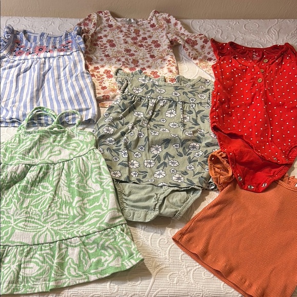 Carter's Kids Shirts & Tops AND MORE- BUNDLE Variety. Size 12-18 months mixed - Picture 8 of 15